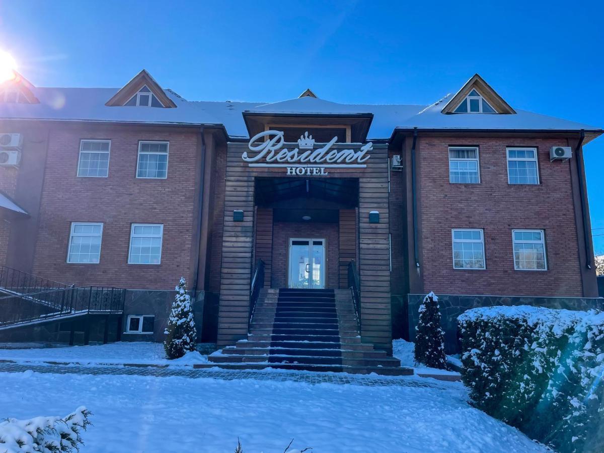Resident Hotel Каскелен Экстерьер фото