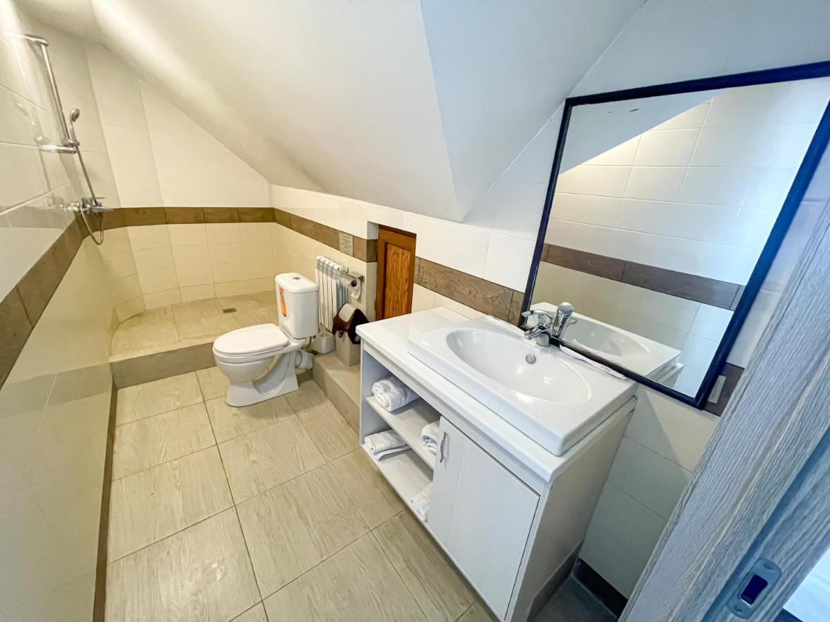 Resident Hotel Каскелен Экстерьер фото